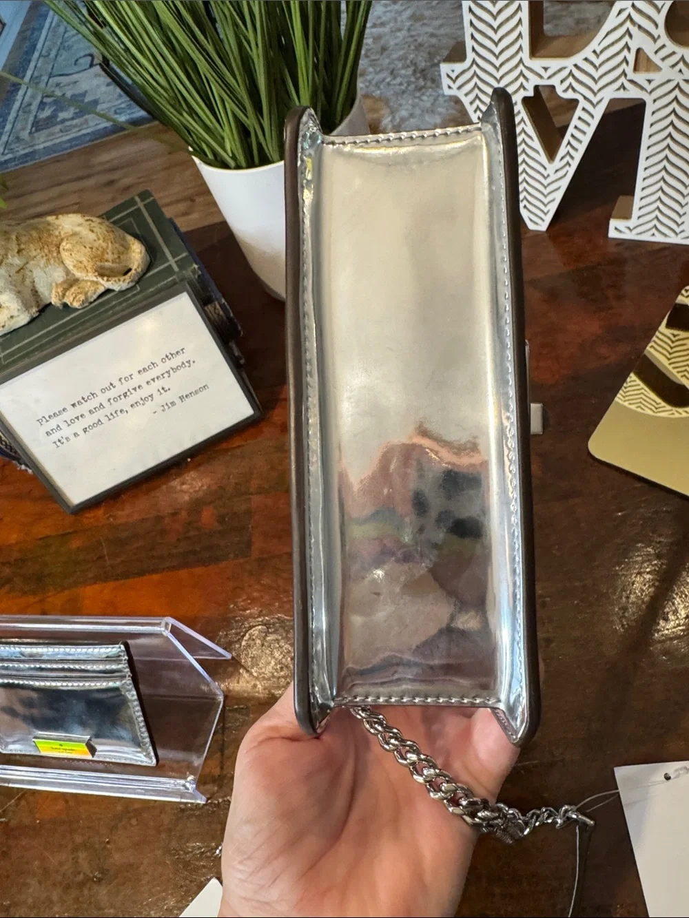 🍍kate spade Silver Metallic Crossbody Bag with Cardholder